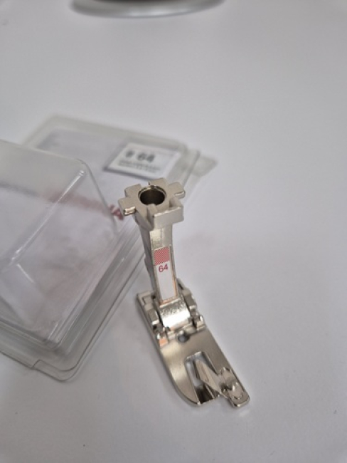 Bernina Nähfuss Nr. 64 - Säumer